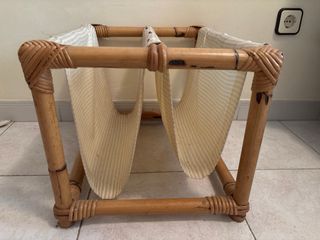 Revistero de Bambú y Tela