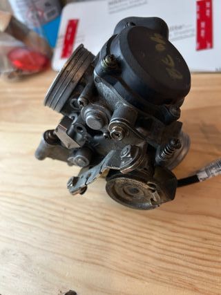 Carburador Suzuki Burgman 400 (2003)