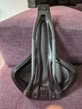 Sillín Acid Nuance X Carbono