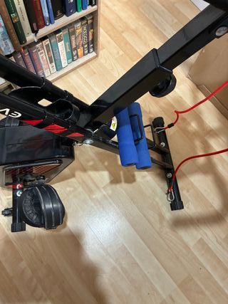Bicicleta Estática Como Nueva con mancuernas