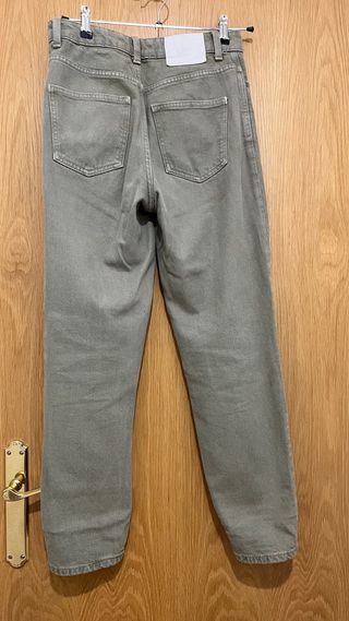 Pantalón vaquero verde Zara Talla M