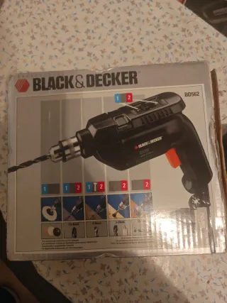 Taladro y Atornillador Black & Decker BD562