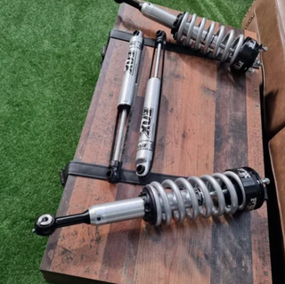 FOX - SUSPENSION TOYOTA HILUX - KIT AMORTIGUADORES