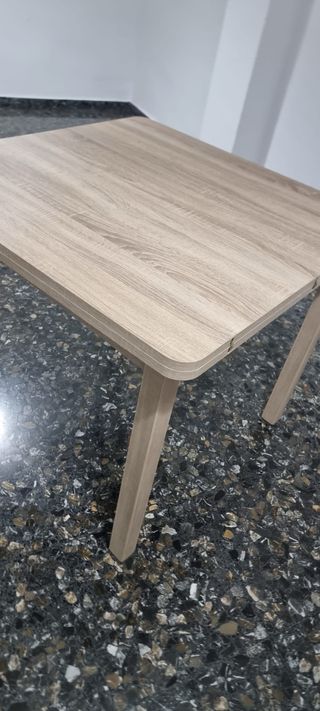 Mesa extensible 90x90 cerrada / 90x180 abierta