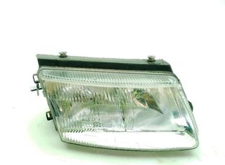 Volkswagen 23291522 faro der passat variant (3b5)