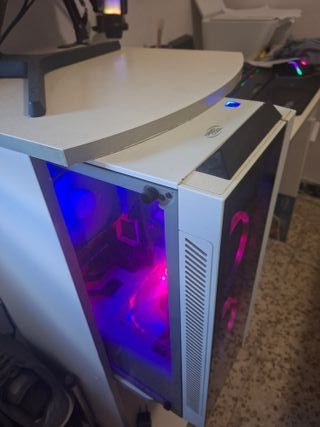 Ordenador sobremesa gaming RGB