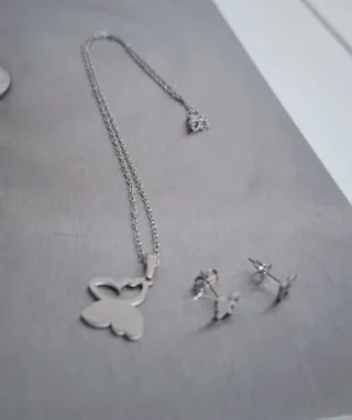 Conjunto Collar y Pendientes Mariposa