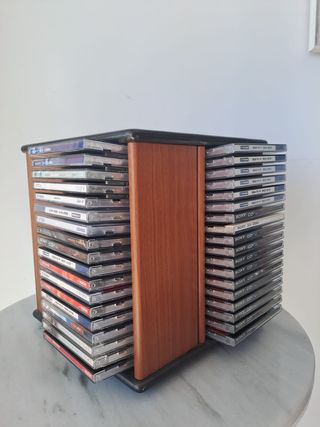 Mueble Giratorio Archivador CD en Madera