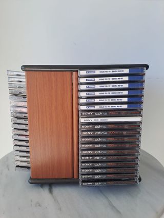 Mueble Giratorio Archivador CD en Madera