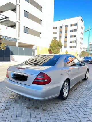 Mercedes-Benz Clase E  270 W211