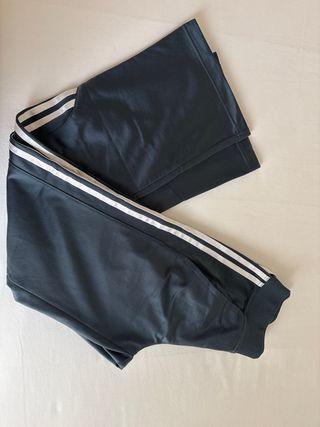 Chándal Adidas gris y rosa, talla 14 años (164 cm)