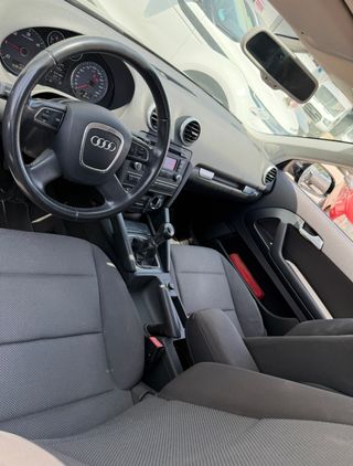 Audi A3 Audi A3 1.6 TDI 105cv Attraction