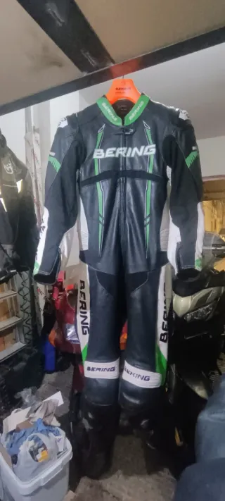 Mono de cuero Bering LEAD-R negro/verde Talla M