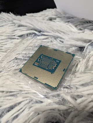 Procesador Intel Core i3-8100