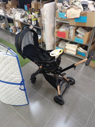 Silla de paseo para bebé negra