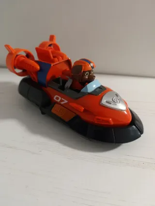 Torre , autobús, zuma y Rider de la Patrulla Cani