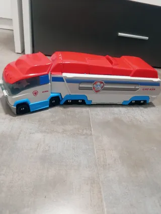 Torre , autobús, zuma y Rider de la Patrulla Cani