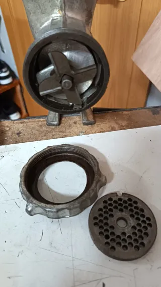 Picadora de carne manual, vintage. No se envia.