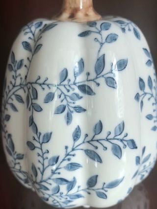 Adorno Zucca in Ceramica Blu e Bianco