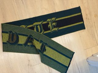 Bufanda Lacoste Lana Verde y Dorada