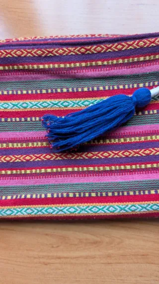 Bolso de mano bordado multicolor