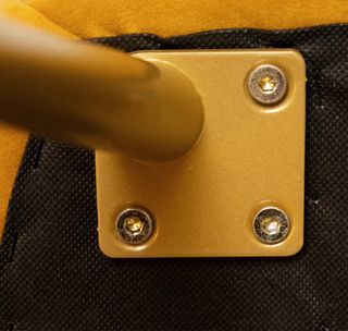 Sillón terciopelo amarillo mostaza