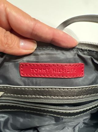Bolso de hombro Tommy Hilfiger plateado Original