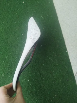 Sillín MTB Carbono Eva R7 168g