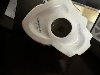 Figura Sargadelos mujer cosiendo red