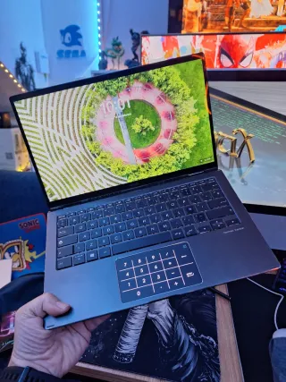 ASUS Zenbook Flip 13.3" i5 Táctil 360° 512GB PC