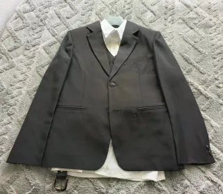 Traje de ceremonia Arino negro talla 10 años