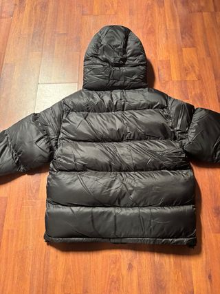 Abrigo Puffer Stussy - Negro/Rosa