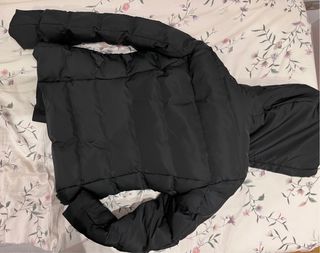 Anorak corto acolchado impermeable y recubierto