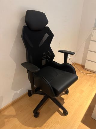 Silla de oficina ergonómica negra