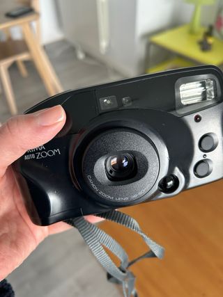 Canon Prima Auto Zoom Cámara Analógica