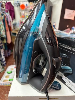 Cecotec Plancha Ropa de Vapor Anodizada Fast&Furio