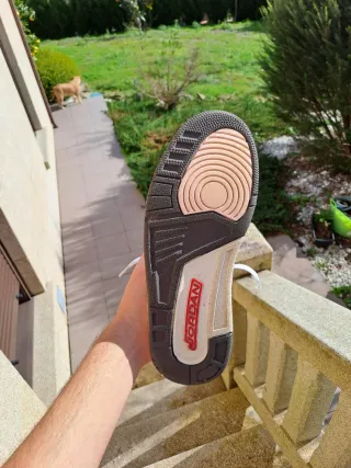 Jordan 3 Retro "Neapolitan Dark Mocha" - 41 EU