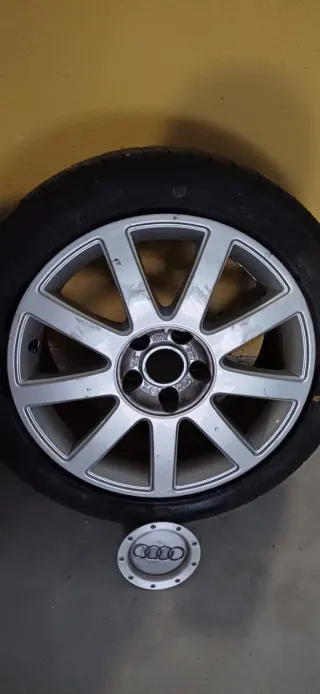 Llantas Audi Originales 5x112 57.1 con Gomas en 17