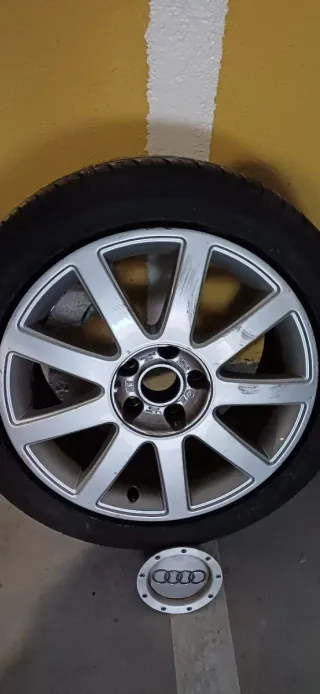 Llantas Audi Originales 5x112 57.1 con Gomas en 17