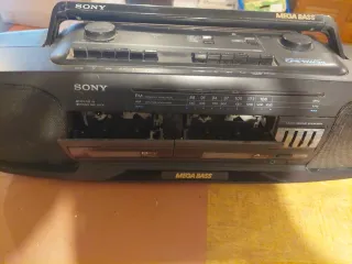 Radio Cassette Sony Mega Bass CFS DW34