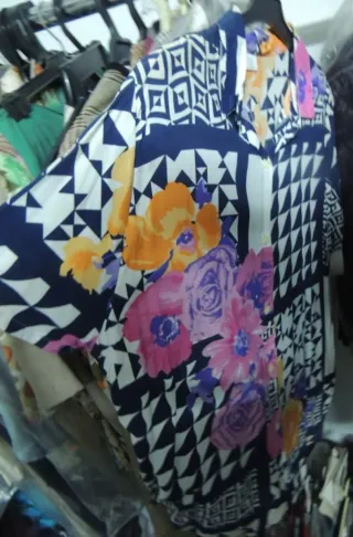 Ropa Vintage Prendas se todo tipo, colores y forma