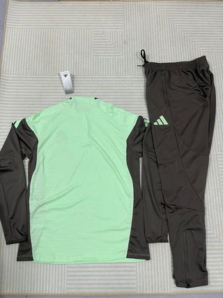 Chándal Real Madrid Adidas Verde y Marrón