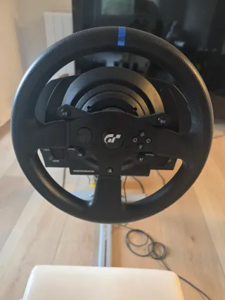 Thrustmaster T300 + Playseat ACEPTANDO OFERTAS....