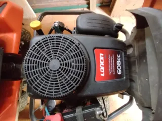 Tractor Cortacésped Husqvarna Rider 216 AWD