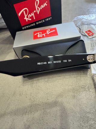 Ray-Ban 2140 Occhiali da Sole Neri Lenti Verdi