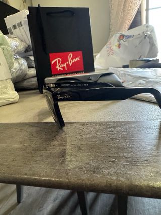 Ray-Ban 2140 Occhiali da Sole Neri Lenti Verdi