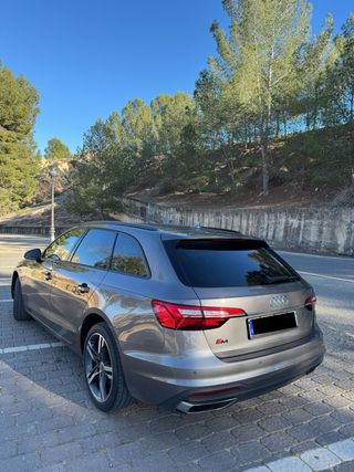 AUDI A4 Advanced 30 TDI S tronic