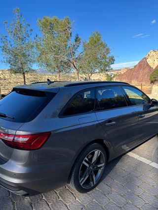 AUDI A4 Advanced 30 TDI S tronic