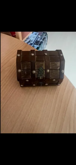 Bauletto portagioie in legno