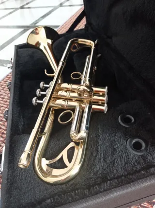 Trompeta Dizzy Gillespie